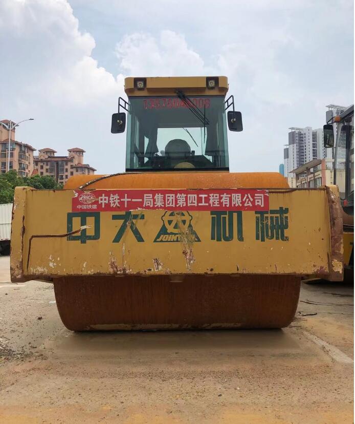 附近壓路機(jī)出租臺(tái)班租賃價(jià)格一般是多少？